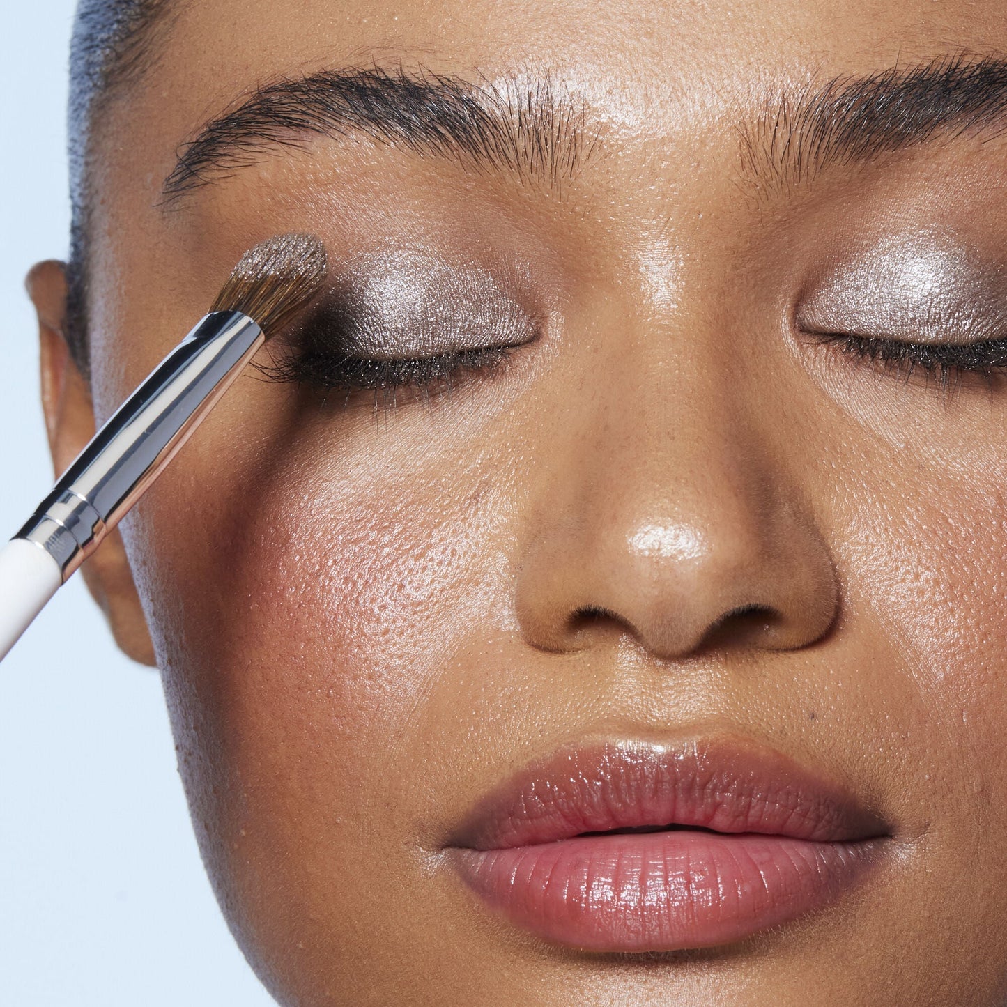 wide-tapered-eyeshadow-brush-v1 21994_Wide_Trapered_Eyeshadow_Brush.jpg