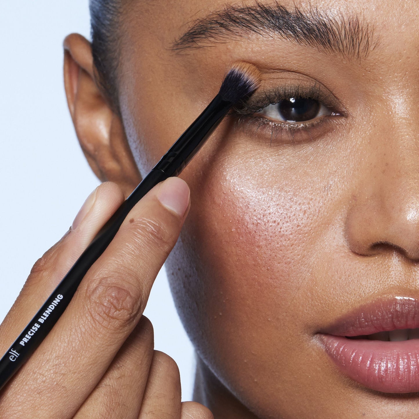 precise-blending-brush-u5 81284_Tapered_Blending_Brush.jpg