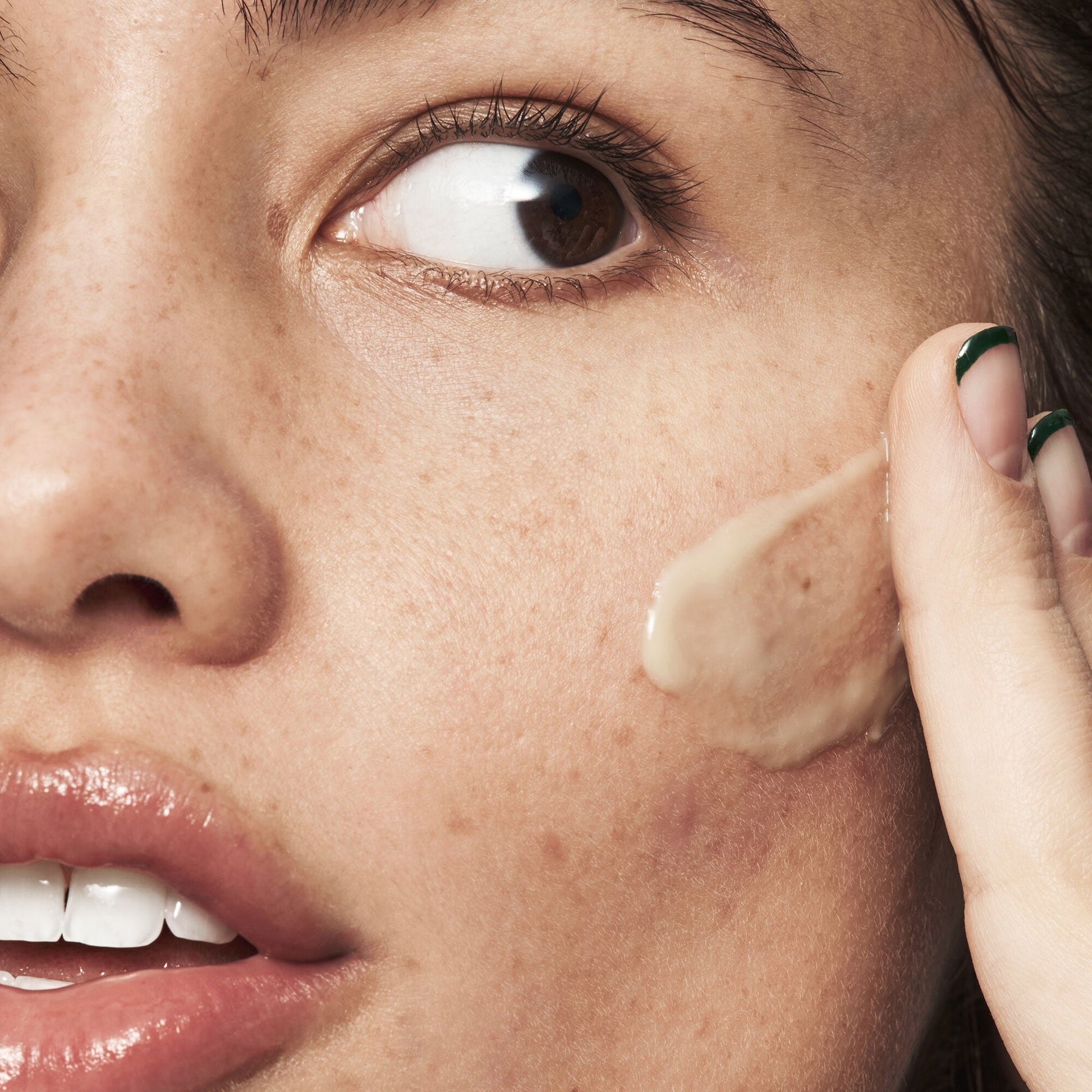 blemish-breakthrough-acne-calming-water-cream-o8 021522_Isabella_Acne_After_0462_FINAL_IGF_9e5f70b6-f47c-4bf3-9a7f-a9f223867f61.jpg