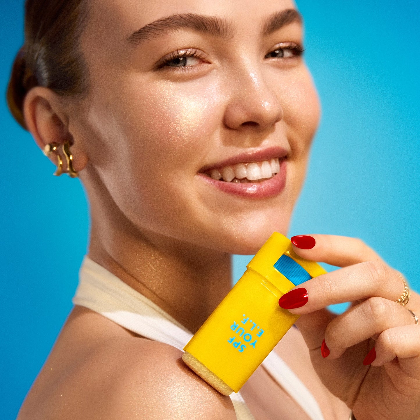 suntouchable-invisi-stick-spf-50-glitz-e6 030526_SKIN_Haley_Invisistick-Glitz_0987_w3QC_IGF.jpg