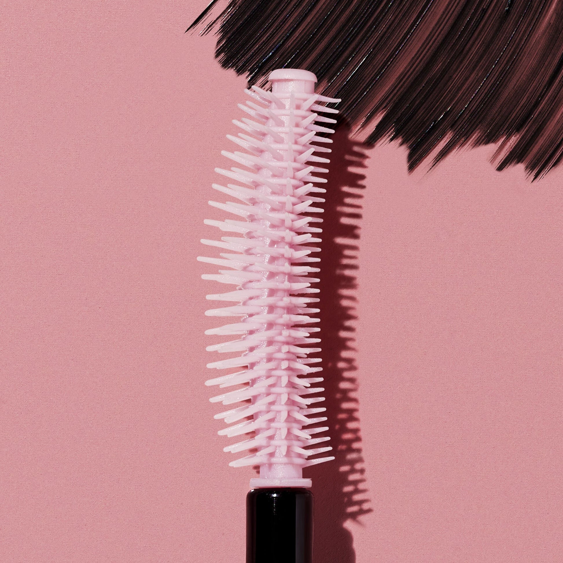lash-n-roll-mascara-w5 053122_SL_LashNRollWand_RGB_IGF.jpg