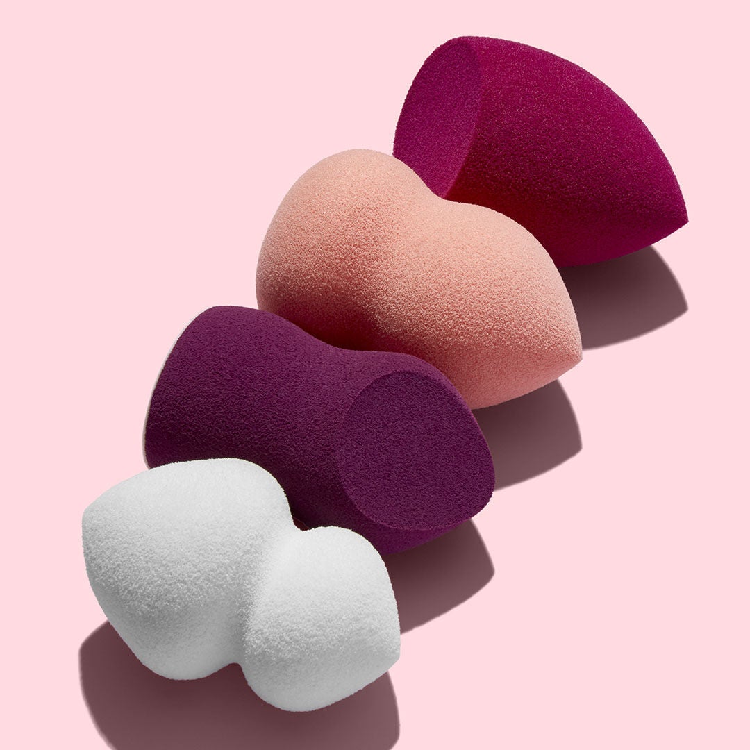 blending-and-highlighting-sponge-duo-p0 0619_SocialIGF_Sponges3_e91b9a4a-0156-4299-a3ef-3649e2979804.jpg
