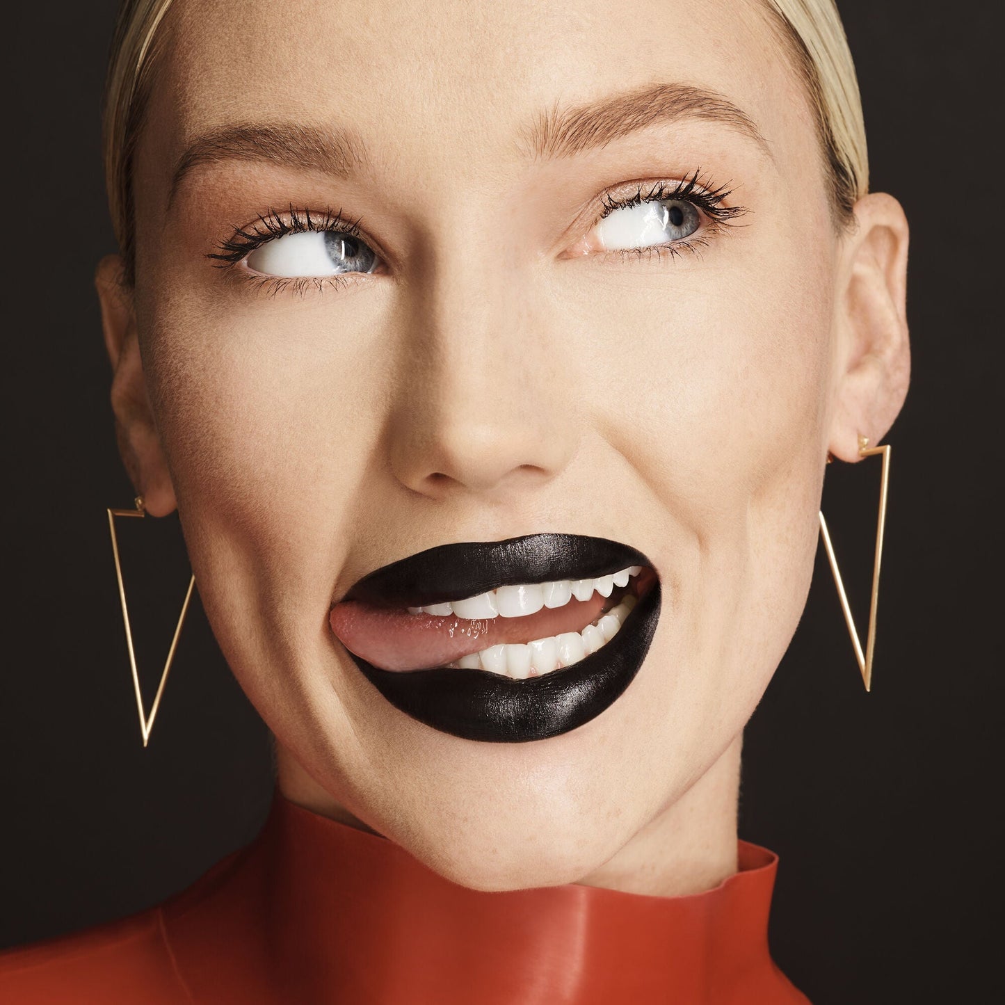 o-face-satin-lipstick-r3 071222_MD_Look4_0124_FINAL_RGB_IGF.jpg