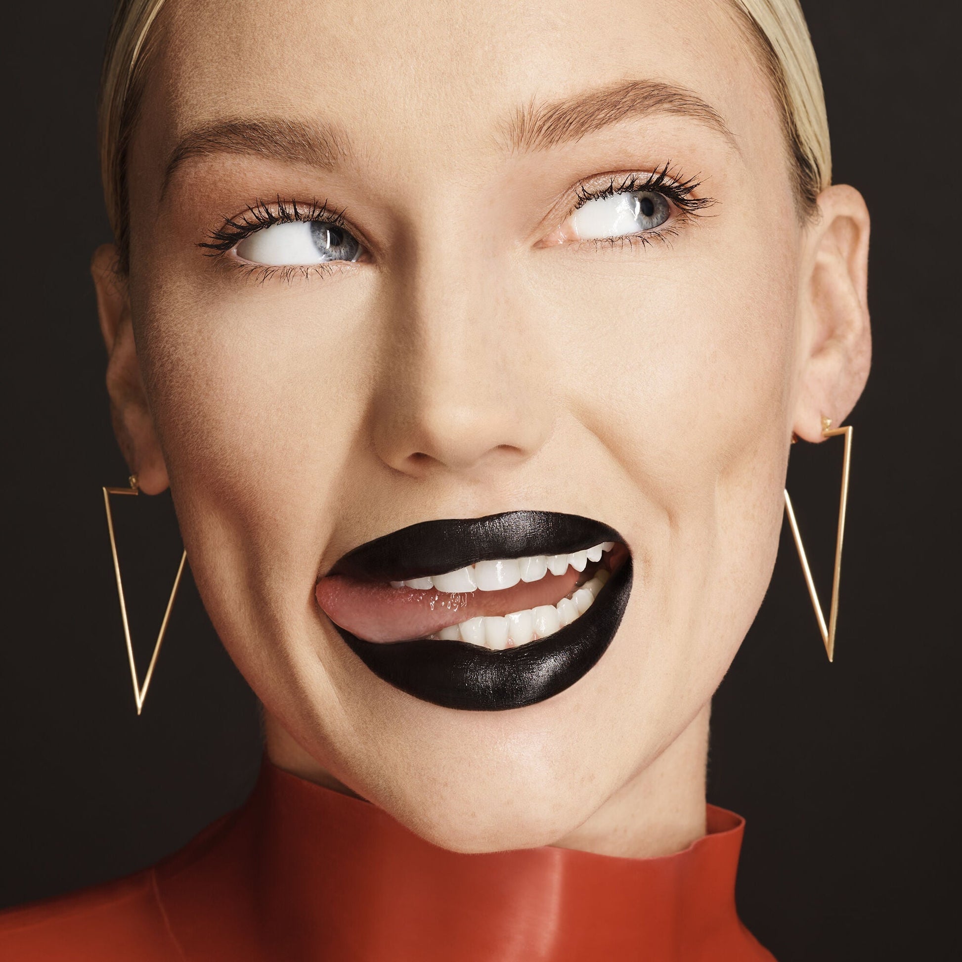 o-face-satin-lipstick-r3 071222_MD_Look4_0124_FINAL_RGB_IGF.jpg