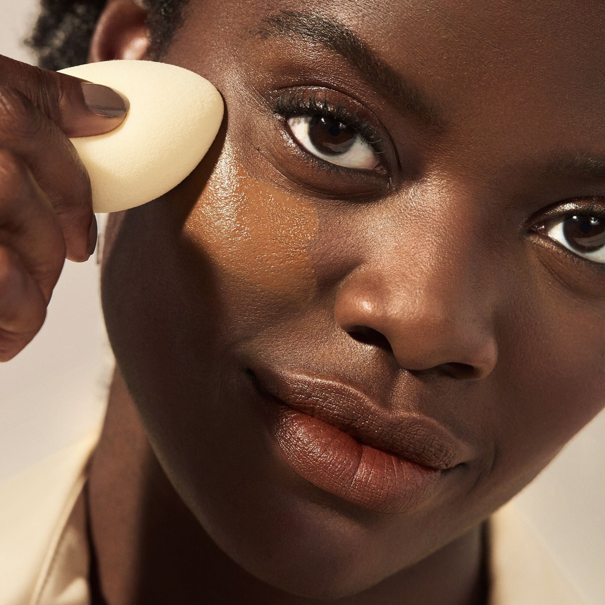 camo-concealer-sponge-f0 07292020_Wemi_HydratingCamo_1765_V4_IGF.jpg