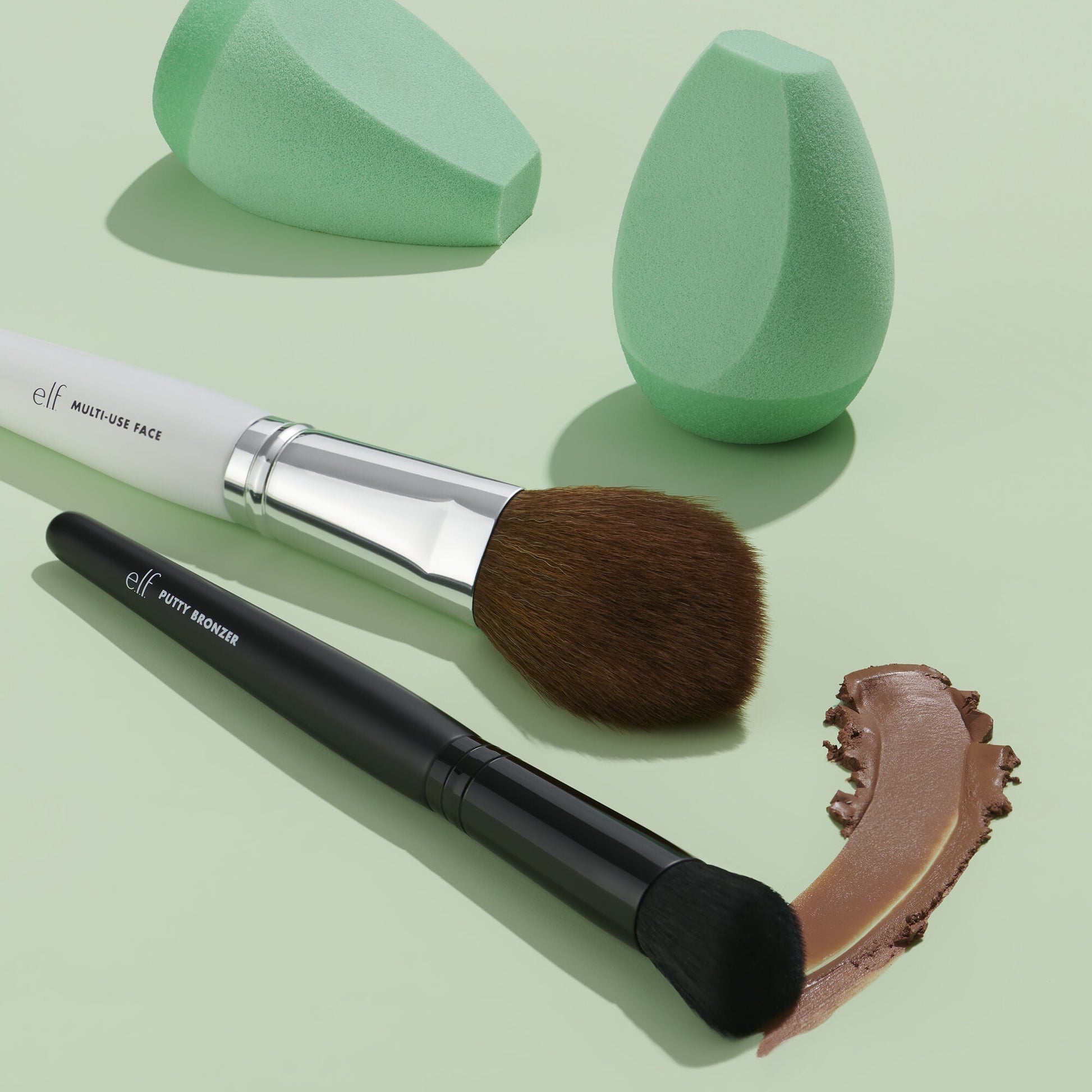 multi-use-face-brush-d8 082521_Brushes_V2_IGF.jpg