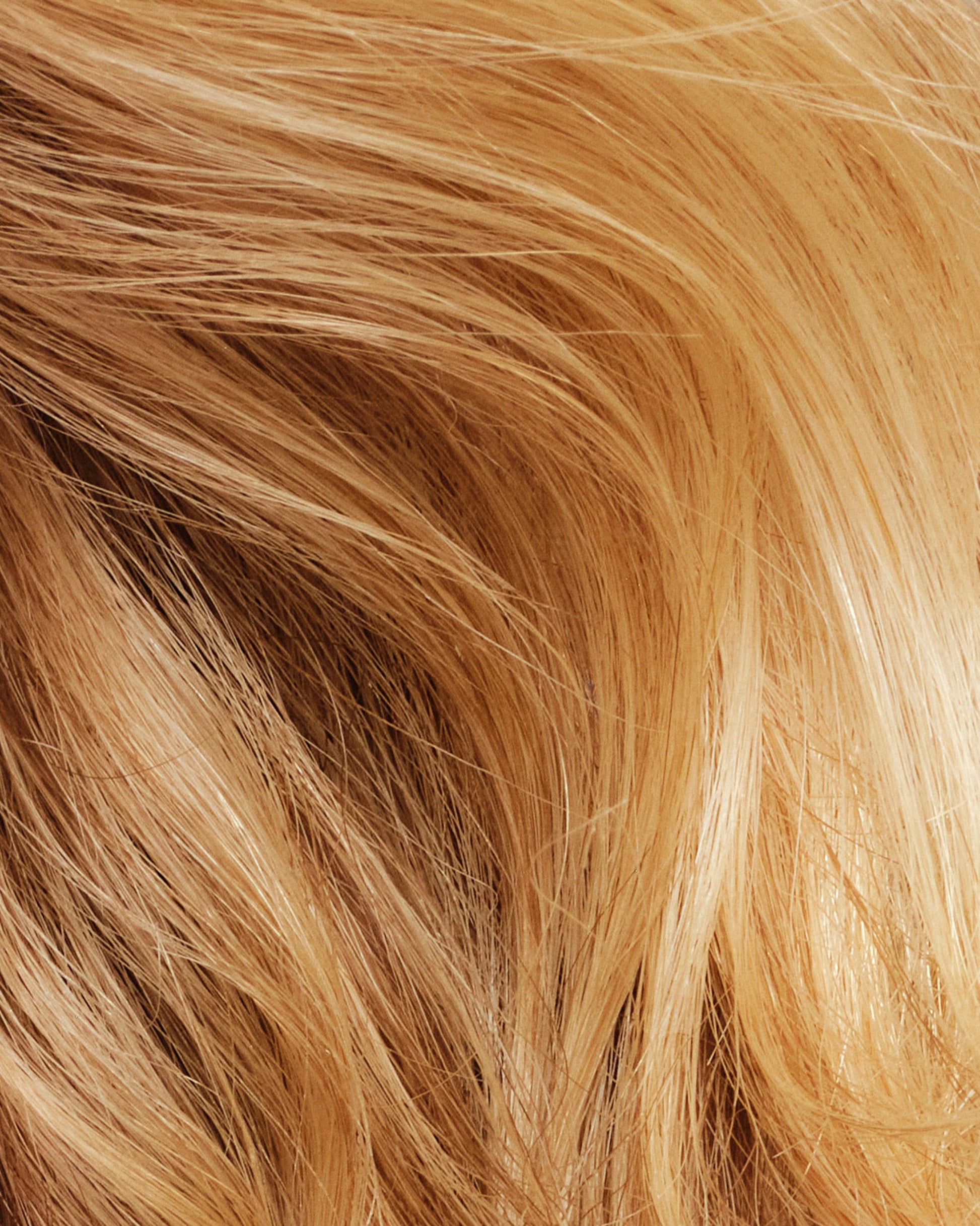 never-thirsty-moisturizing-shampoo-i7 111925_Anna_ThirstyShampoo-Product_3353_w4QC_V2_IGF_4x5_527d5445-92a2-4169-a5e5-062d364160a9.jpg