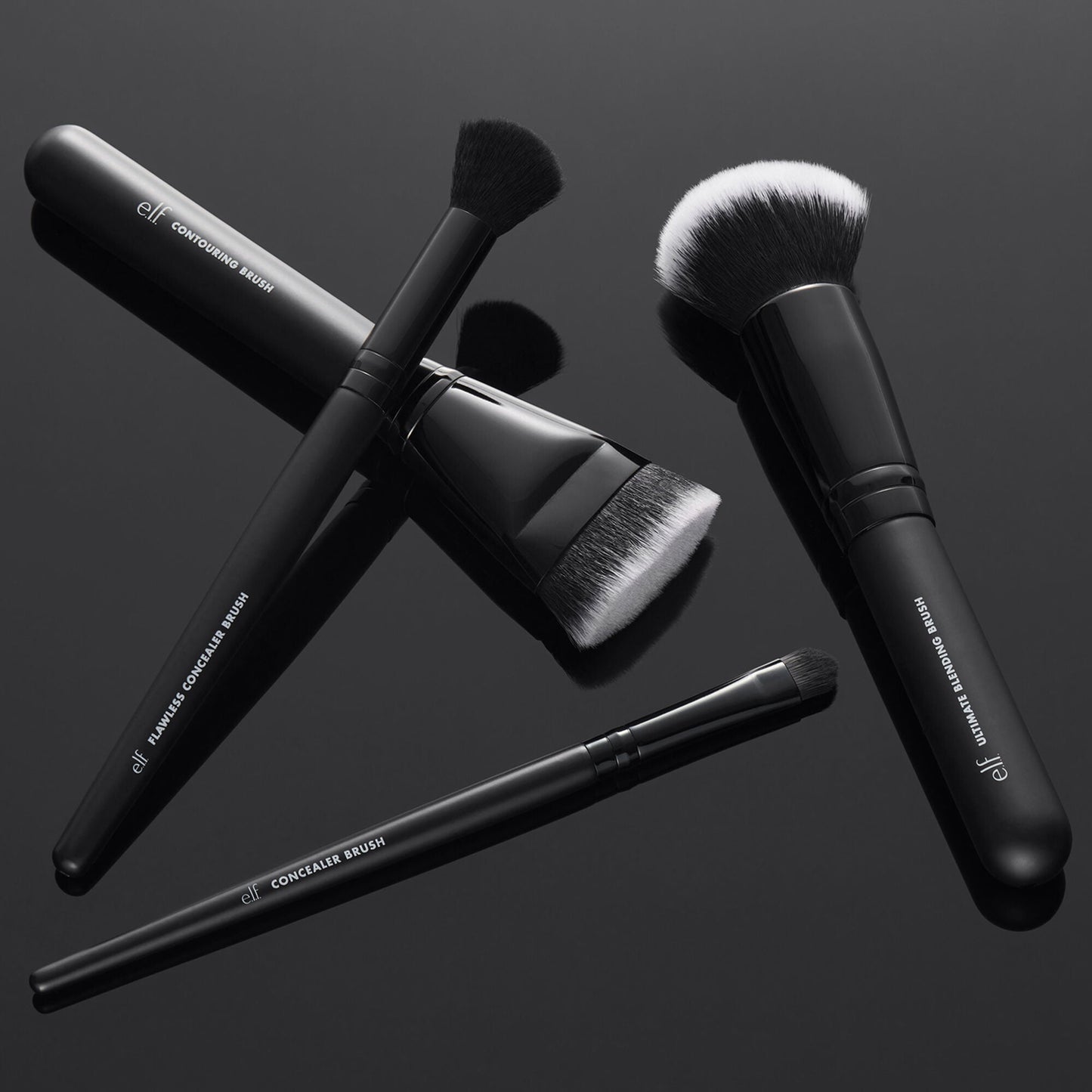 foundation-and-concealer-brush-set-n9 12142020_ComplexionPerfection-FaceBrush_0028_FocusBracket-MAIN_V2_IGF.jpg