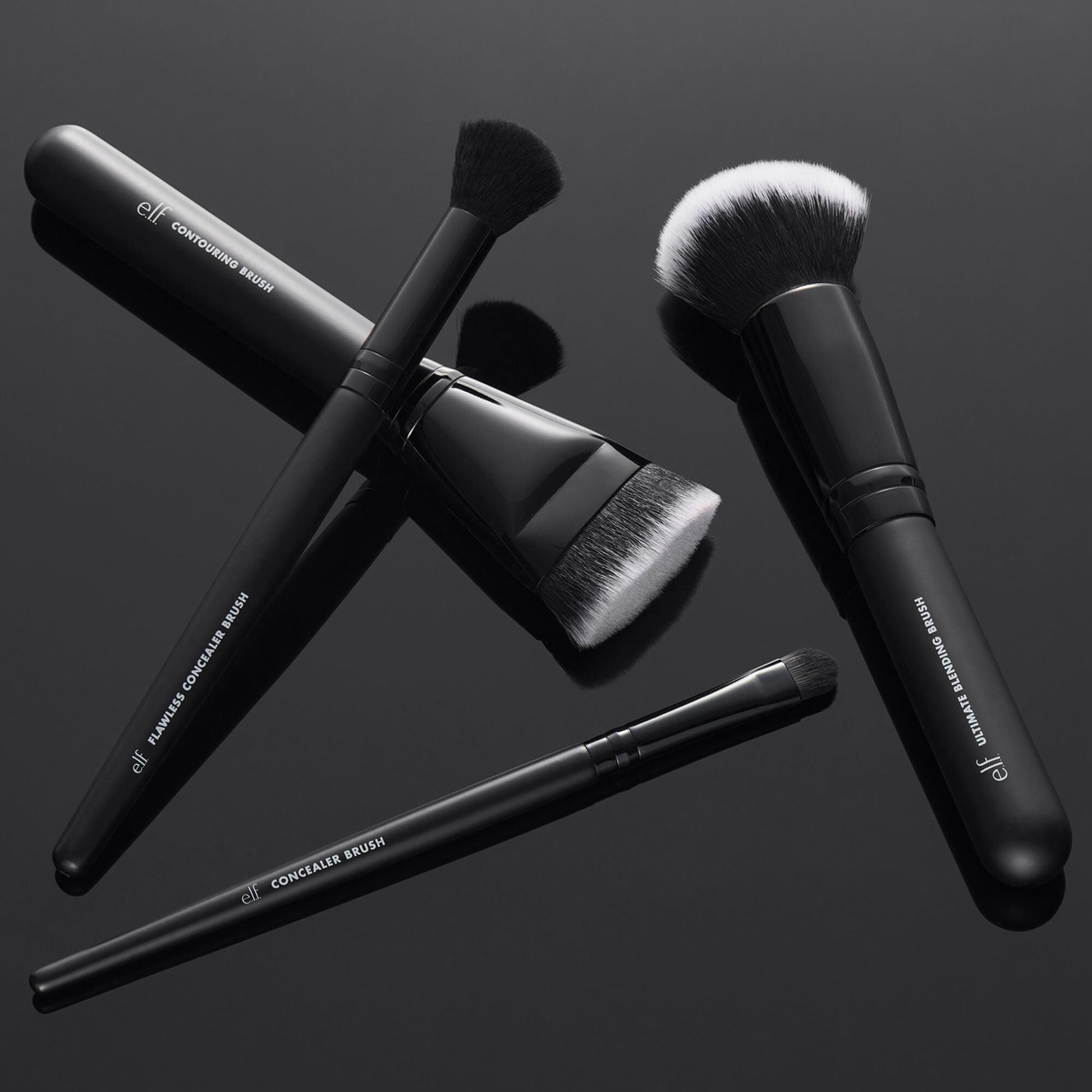 foundation-and-concealer-brush-set-n9 12142020_ComplexionPerfection-FaceBrush_0028_FocusBracket-MAIN_V2_IGF.jpg