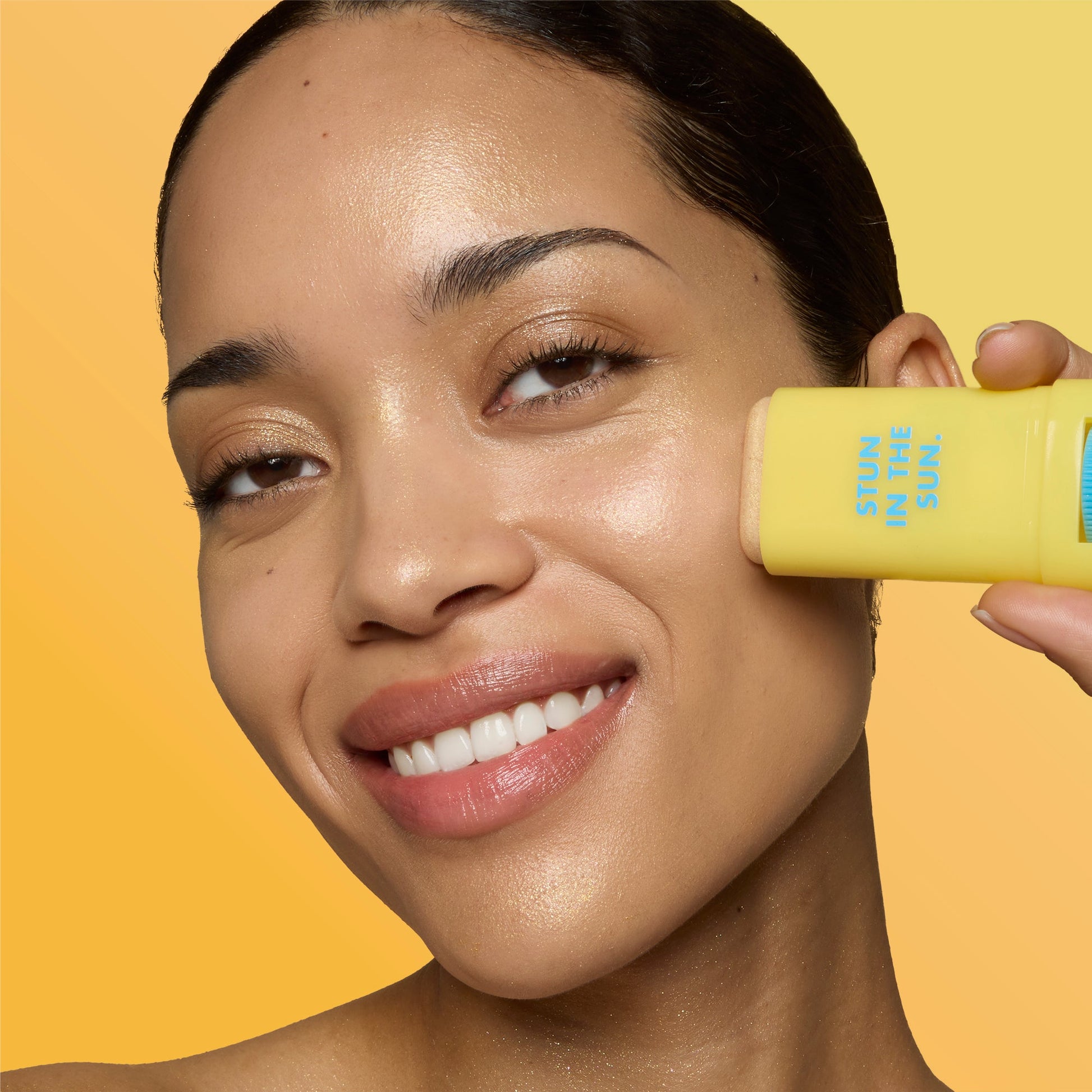 suntouchable-invisi-stick-spf-50-glitz-e6 57109_SUNTOUCHABLES_INVISI_STICK_CELINE_0221_V5.jpg