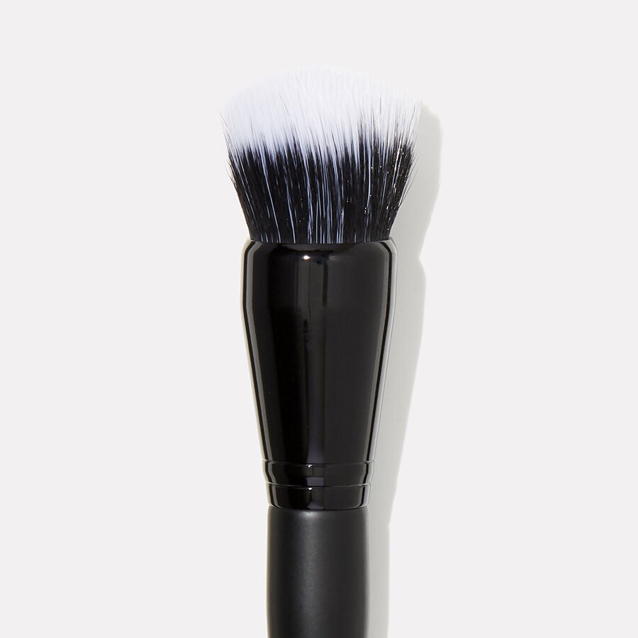 domed-stipple-brush-s9 84050_SelfieReadyStippleBrush_2.jpg