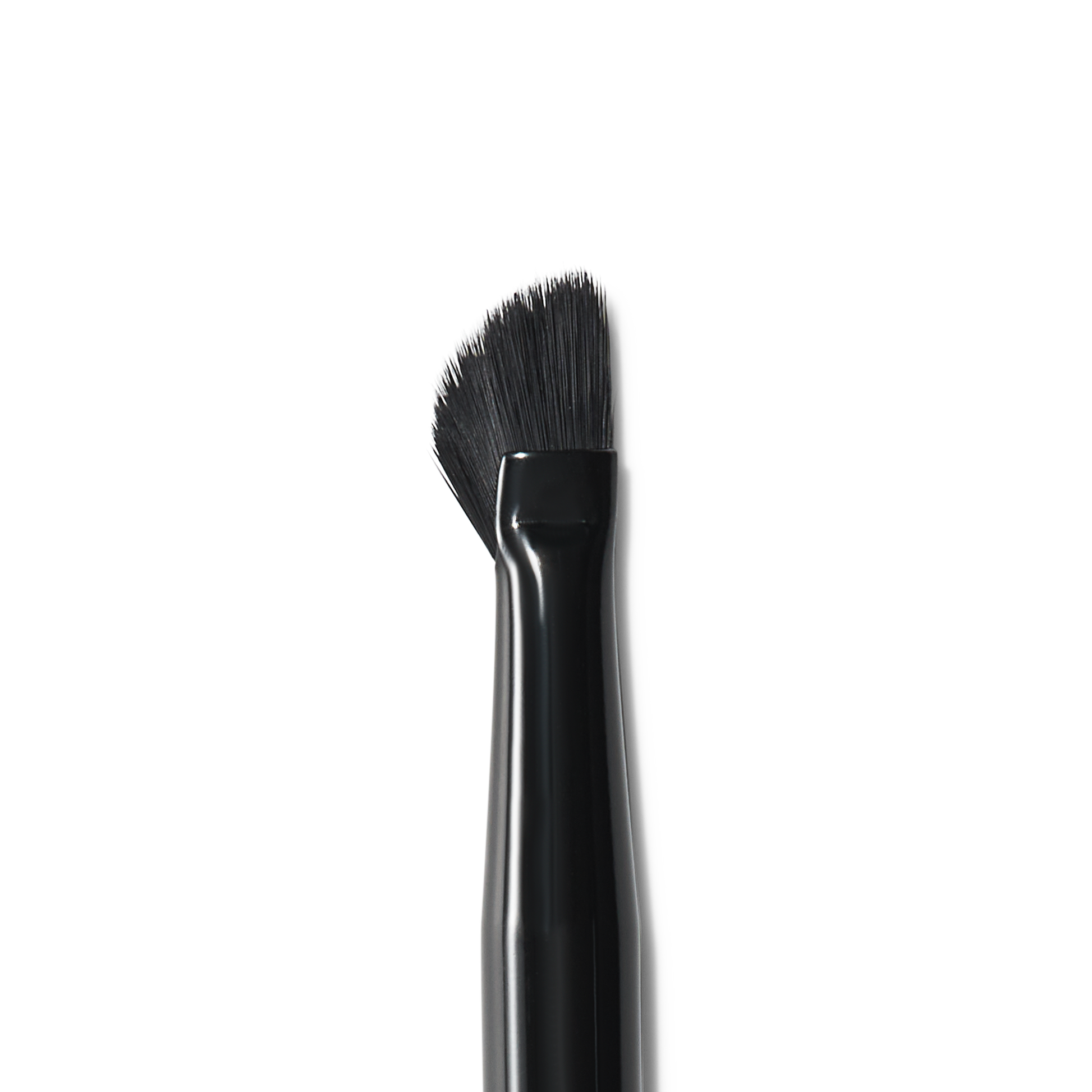 wing-it-liner-brush-o6 84091_MACRO_R.png