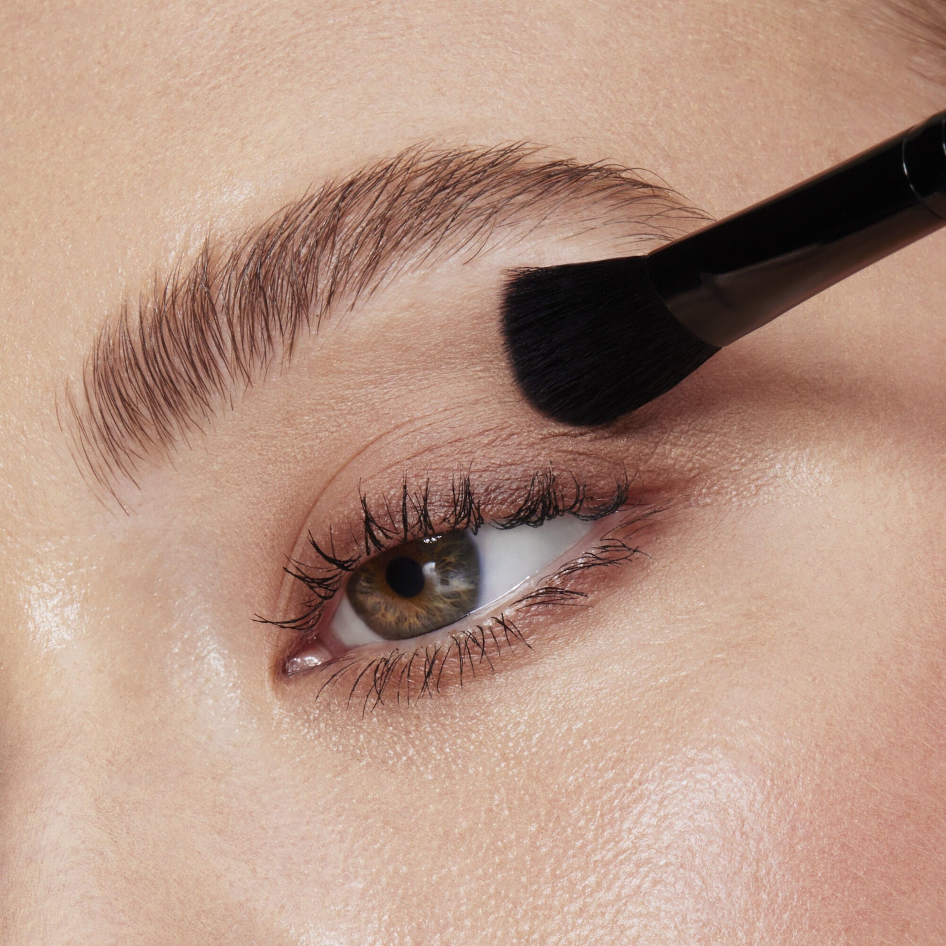 full-face-and-eye-makeup-brush-set-with-travel-case-d3 84674_FULL_FACE_EYE_BRUSH_SET_BLENDING_EYE_BRUSH_CARI_0137.jpg