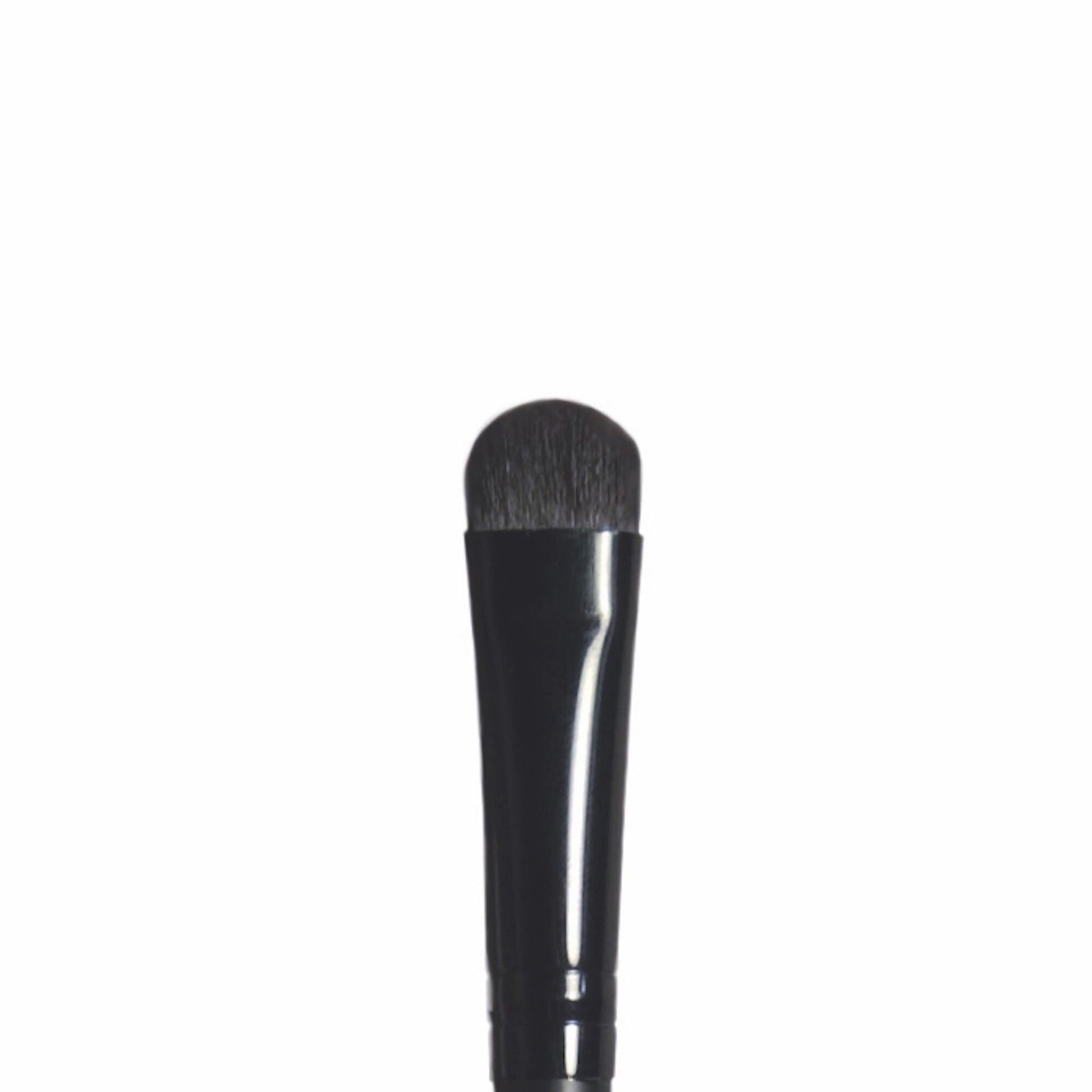 eyeshadow-c-brush-b1 BREYE_84008_Macro_C.jpg